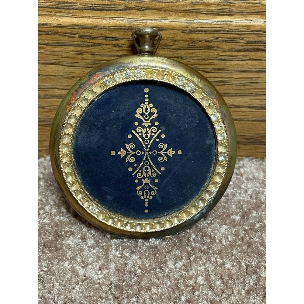 Zell Fifth Avenue Compact Powder Vintage Brass Push Button Filigree Design